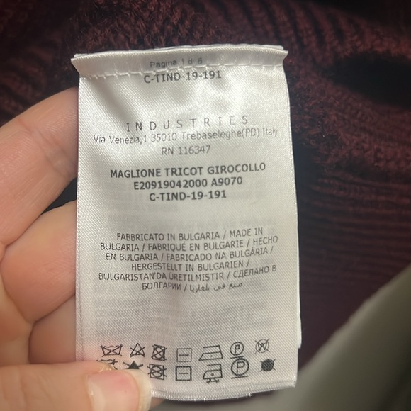 Moncler sweater size XL - Picture 4 of 8